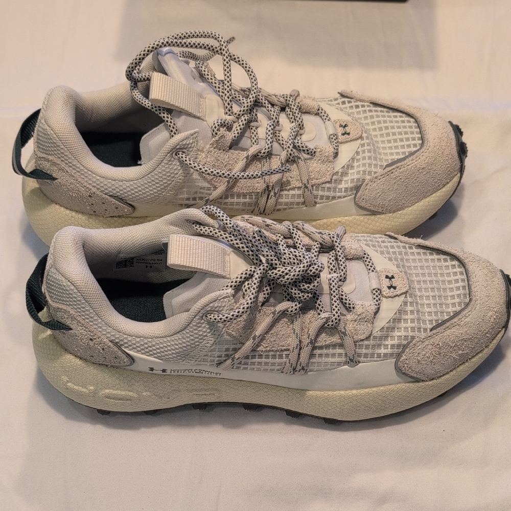 NEW Under Armour Fat Tire Venture Pro, Size M8/W9.5